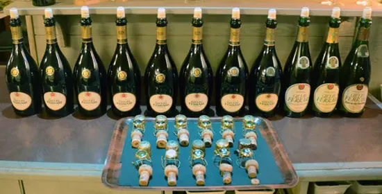 Riserva Fondatore Giulio Ferrari Lunelli Trento verticale a Dominique Fornage Wine Vin ecole nobilis